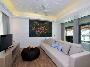 Twin Lotus Resort and Spa - Adults Only