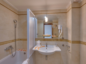 Mediteran Hotel & Resort