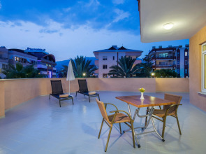 May Flower Apart Hotel