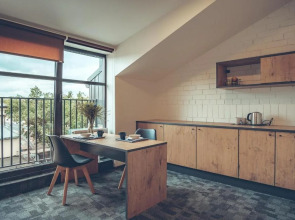 Railway Apartments and Hotel