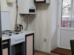 Версаль на улице Николая Смирнова 6