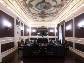 Catalonia Las Cortes Hotel