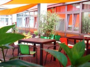 Gaestehaus Kaiserpassage - Hostel