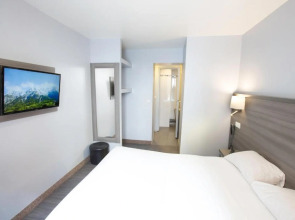 Hipotel Paris Père Lachaise République