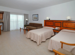 Aparthotel PYR Fuengirola