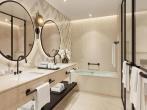 Курортный отель Sofitel Al Hamra Beach Resort