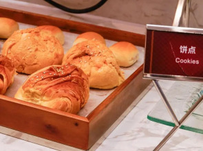 Paco Hotel Tiyuxilu Metro Guangzhou-Free Shuttle Bus during Canton Fair