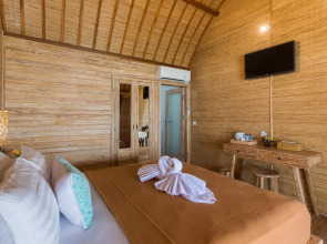 The Dewi Sun Sun Suite