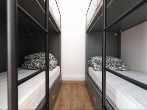 Хостел WOT Patio Social