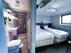 Plaza Hotel Hammersmith