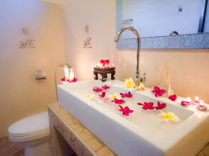 Namphung Phuket Boutique Resort