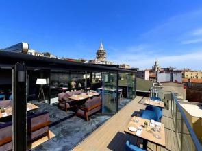 Walton Hotels Galata