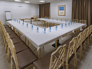 Отель 4R Gran Europe