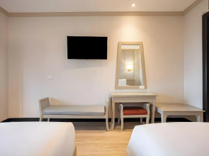 Pinnacle Grand Jomtien Resort and Beach Club