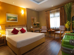 Silverland Min Hotel