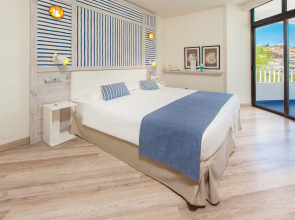 Corallium Beach by Lopesan Hotels - Adults Only