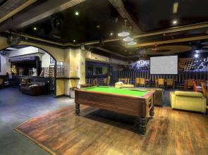 Arsenal Tavern Backpackers