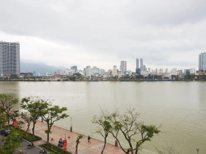 The Garden Capsule Hotel