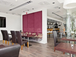 Stoltzen Hotel  Apartments