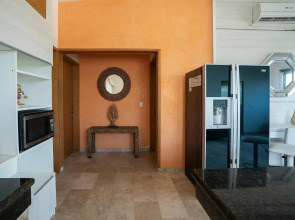 Capital O Cancun International Airport 24/7