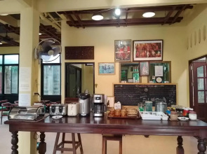 Luang Chumni Village