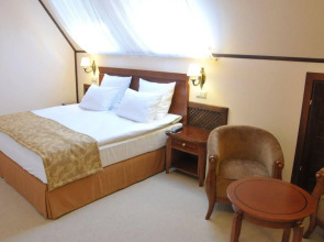 Отель Вэйлер