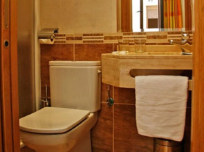 Hostales Victoria I Y II