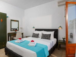 Romantica Hotel Apartments