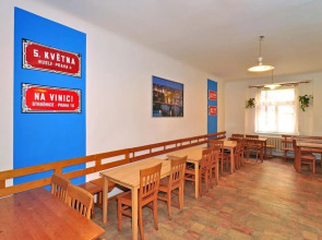 Ritchies Hostel & Hotel