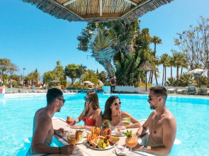 Hotel Jardín Tecina