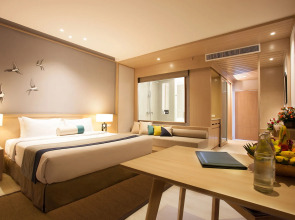 Le Meridien Khao Lak Resort & Spa