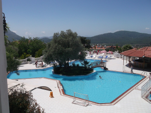 Sunshine Holiday Resort