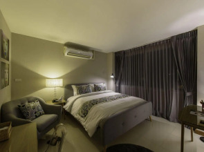 Chala Number 2 Art and Gallery House