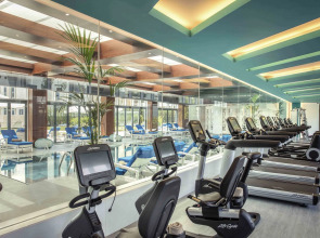 Tango Arjaan by Rotana Hotel