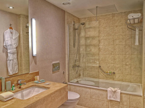 Delta Hotels by Marriott Istanbul West