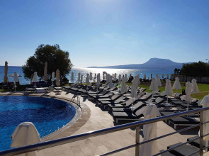 Kiani Beach Resort Family