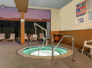 Capri Suites Anaheim