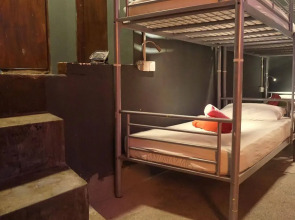 Tropical Guest House