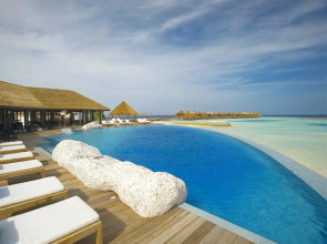 Lily Beach Resort & Spa 