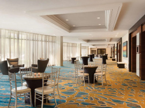 Hilton Miami Airport Blue Lagoon