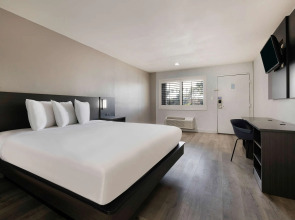 Quality Inn & Suites Artesia