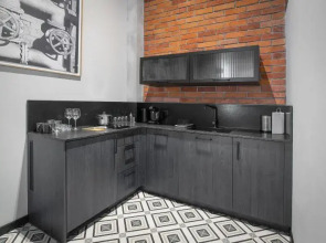 MONTOWNIA Lofts & Experience