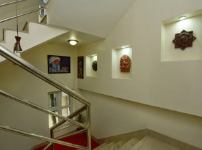 Hotel Osho Home