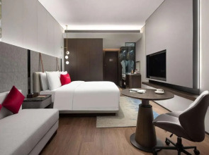 Ramada By Wyndham Qingdao Jiaodong International Airport