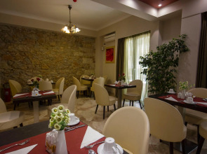 Ambrosia Suites & Aparts