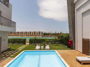 Sunrise Crystal Bay Resort