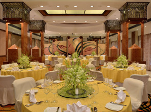 Hotel Marine Plaza Mumbai