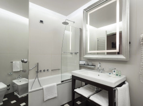 Unahotels Cusani Milano