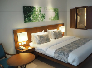 Woodlands Hotel & Resort