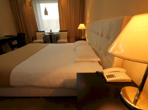 Chinggis Khaan Hotel